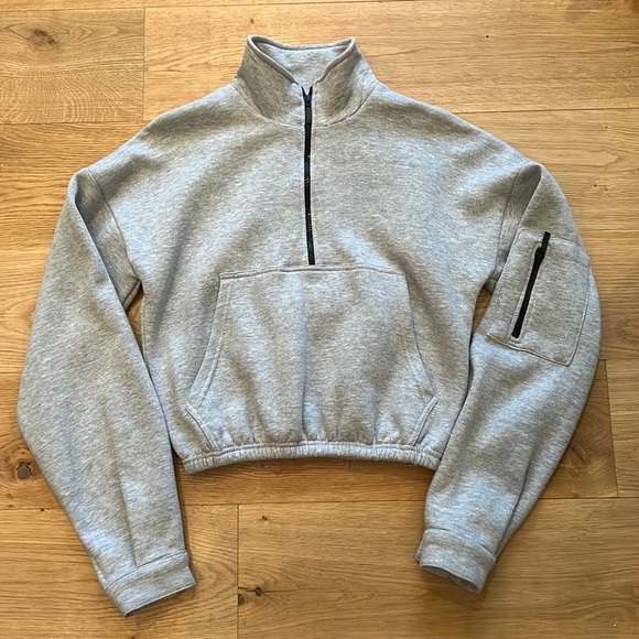 PrettyLittleThing Tops - Pretty Little Thing Half Zip Cropped Sweatshirt Gray Size S